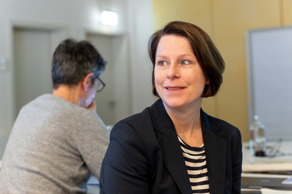 Ulrike Bingel bei MaiThink Xperts: "Wir müssen mehr tun, als nur über Nebenwirkungen aufzuklären!“